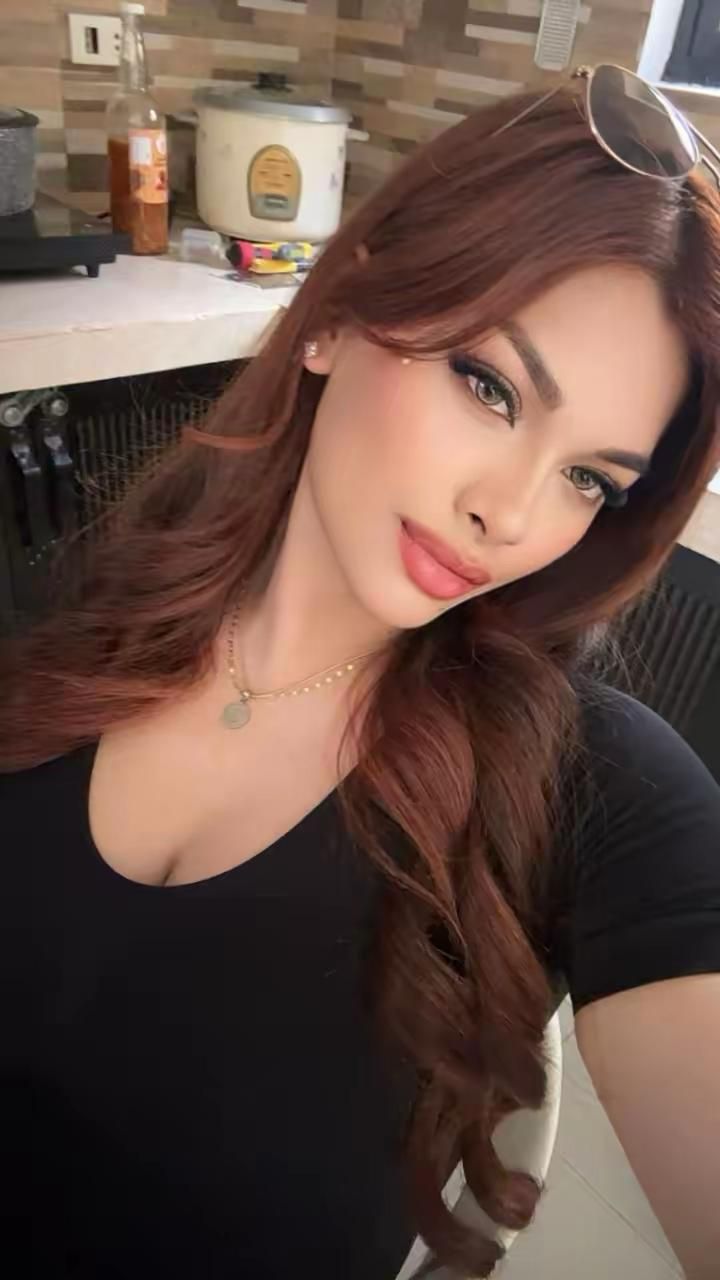 Elle The Latina